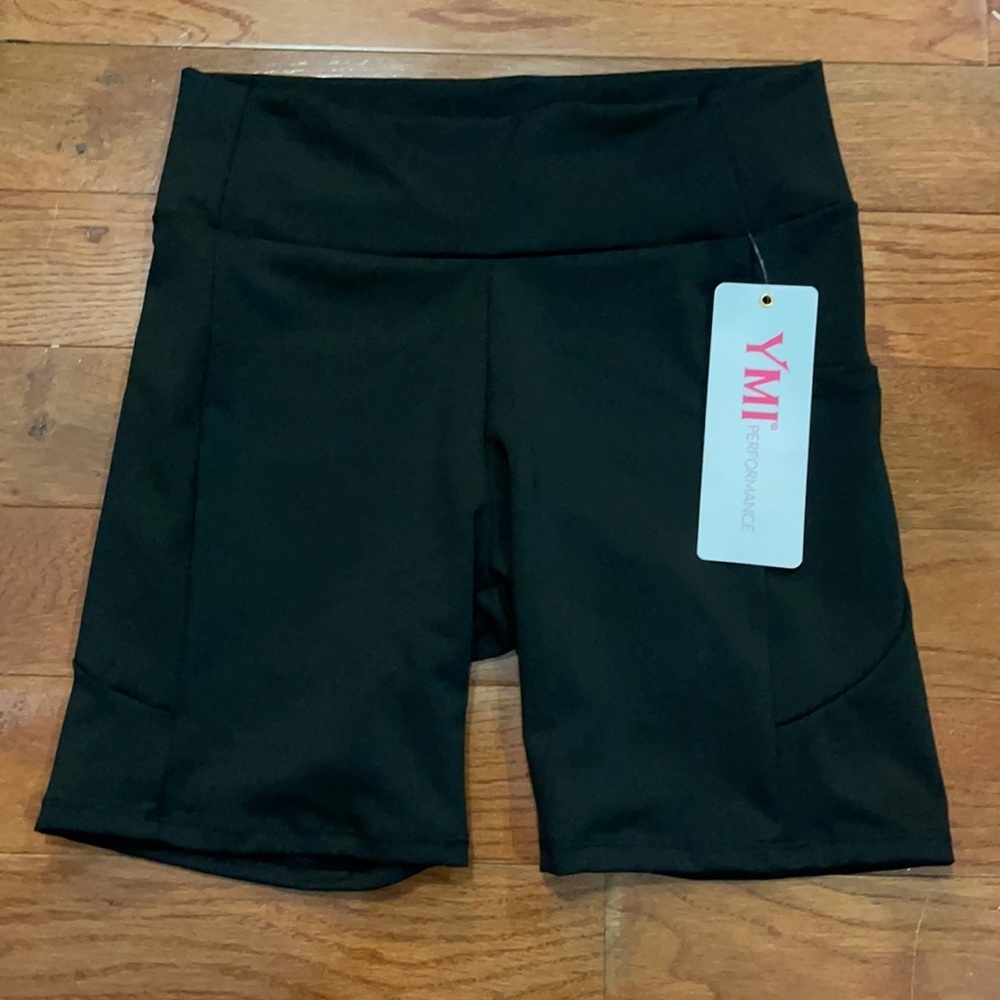 NWT black bike shorts L